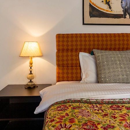 Neelam Bed & Breakfast Calcutta  Esterno foto