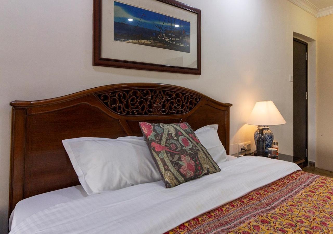 Neelam Bed & Breakfast Calcutta  Esterno foto